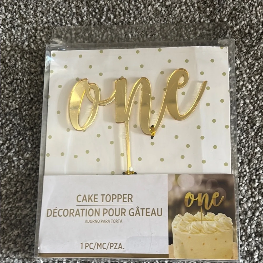 Gold Metallic Cake Toppers for Elegant Celebrations